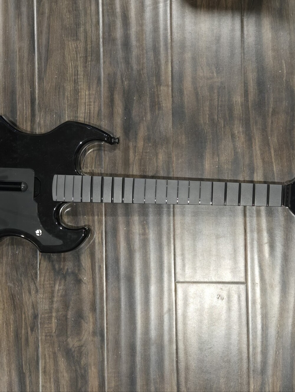 Xbox PDP Riffmaster Wireless Guitar - Picture 4 of 10